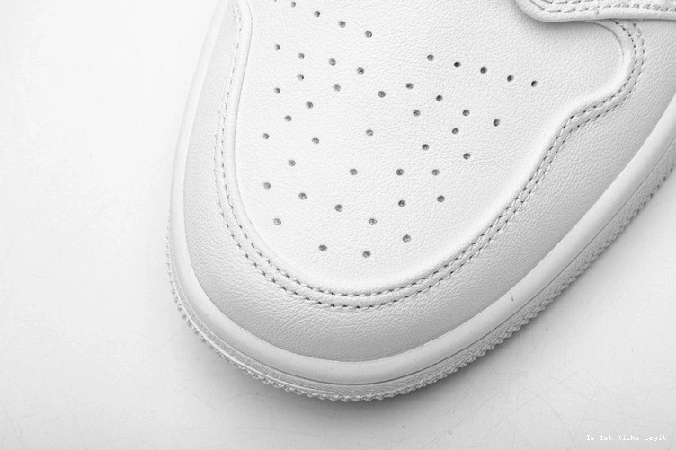 1 553558-170 Jordan Low Pure Platinum Retro  1006